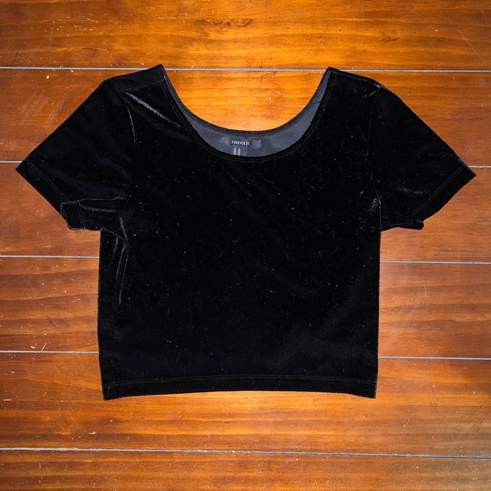 Forever 21 black velvet crop top size medium. Worn once, like new!